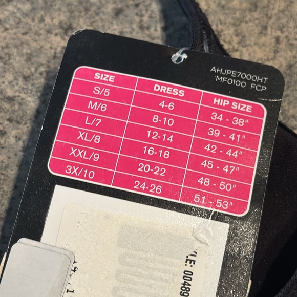 NEW Firm Cami Perfect for Layering - Picture 7 of 8